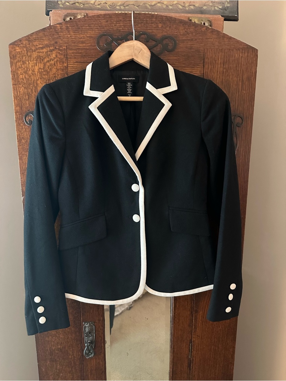 Lord & Taylor Black Blazer with White Trim Women's Jacket Size 2 Work